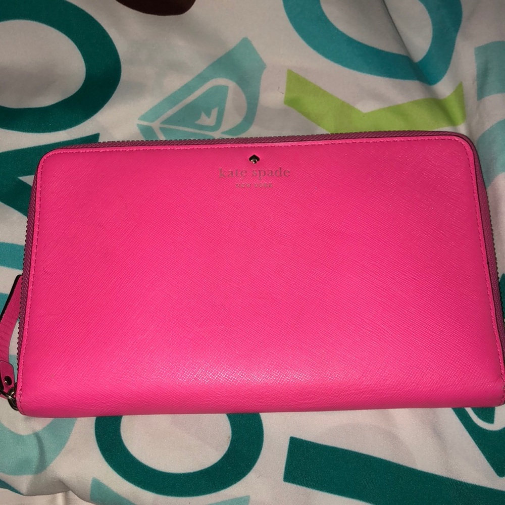 Kate Spade Pink travel Wallet